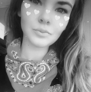 Meet your Posher, Teisha